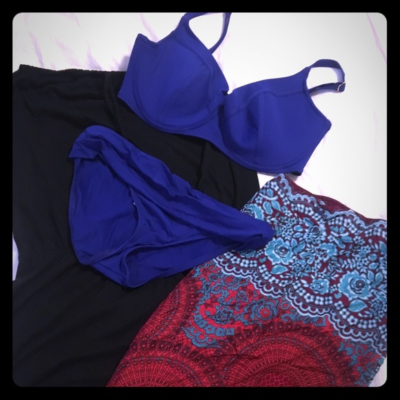 Bathing suit coverups. - Picture 1 of 6